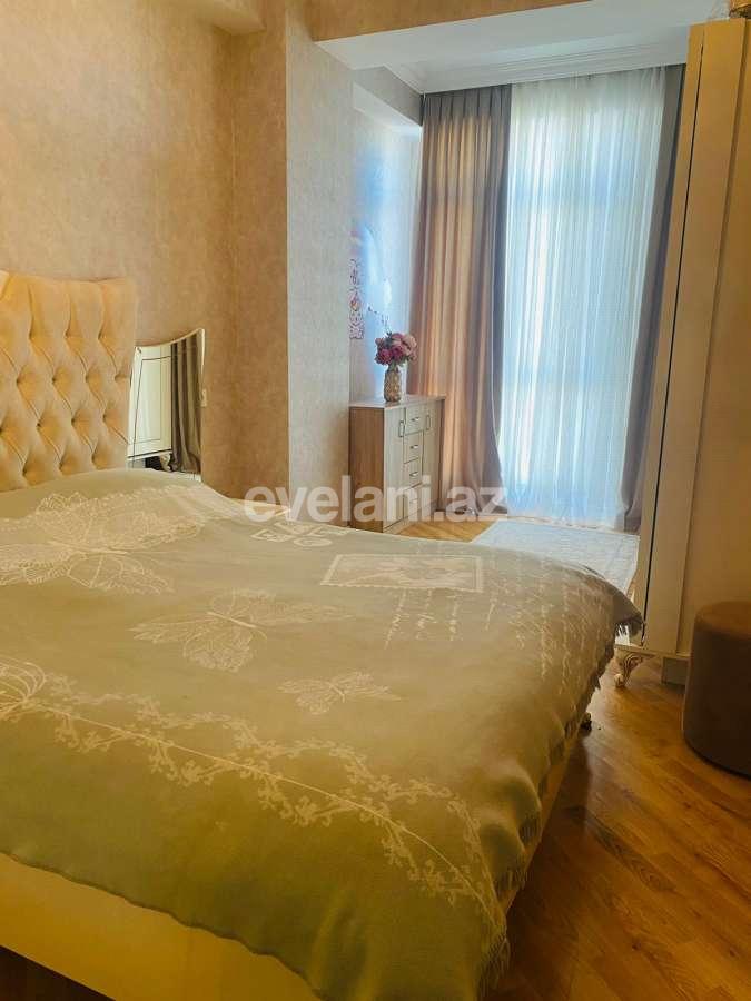 Satılır, yeni tikili, 2 otaqlı, 62 m², Bakı, Nizami r, Qara Qarayev m.