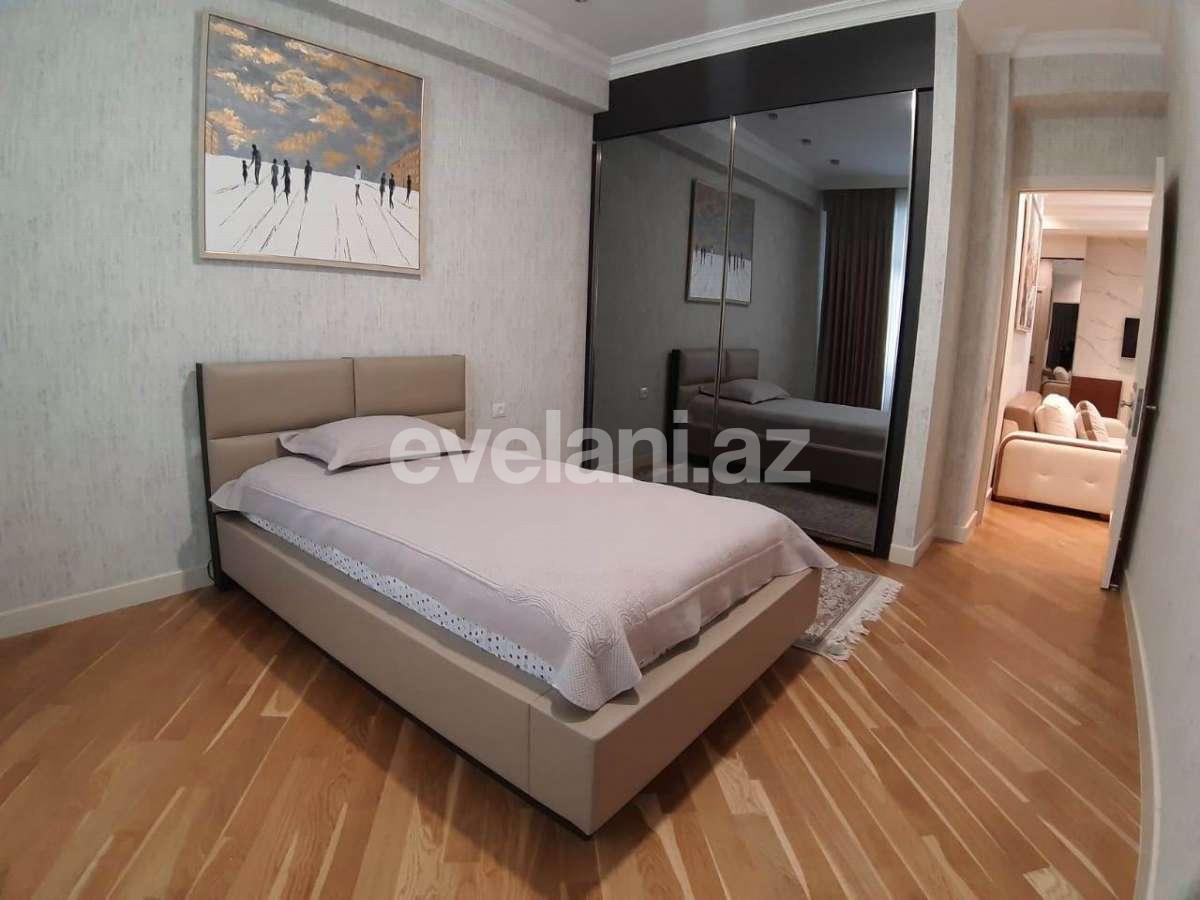Satılır, yeni tikili, 4 otaqlı, 180 m², Bakı, Yasamal r, Elmlər Akademiyası m.
