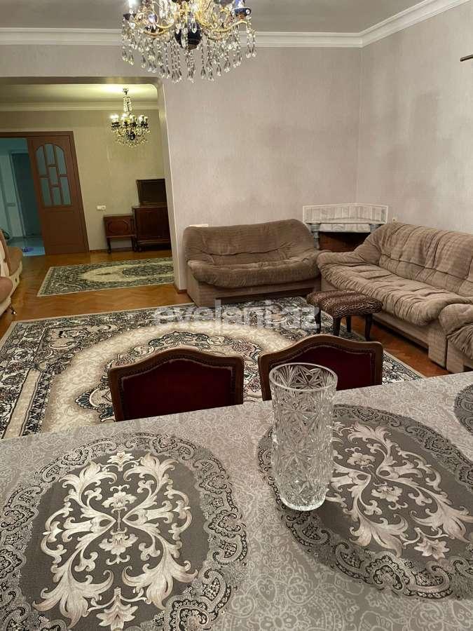 Kirayə verilir, köhnə tikili, 3 otaqlı, 120 m², Bakı, Yasamal r, Elmlər Akademiyası m.