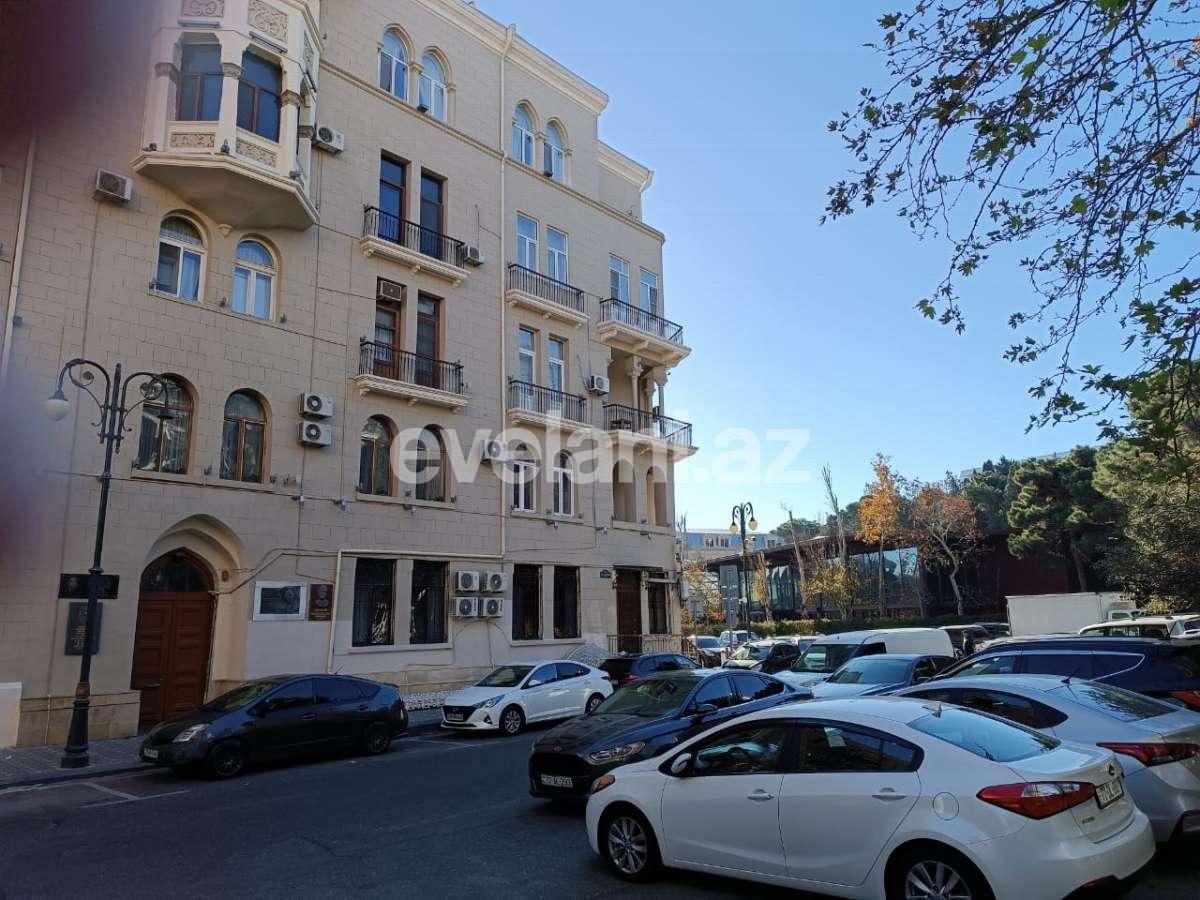 Kirayə verilir, ofis, 2 otaqlı, 55 m², Bakı, Səbail r.