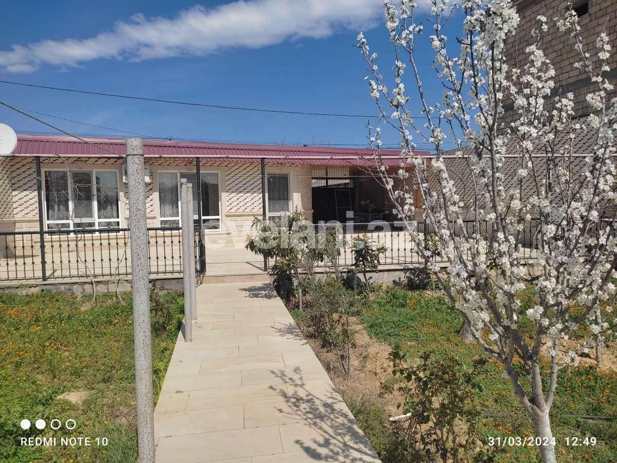 Satılır, həyət evi / bağ, 4 otaqlı, 75 m², Bakı, Abşeron r, Saray q.