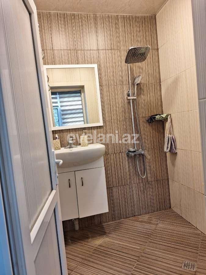 Satılır, həyət evi / bağ, 4 otaqlı, 120 m², Bakı, Səbail r, 20-ci sahə q.