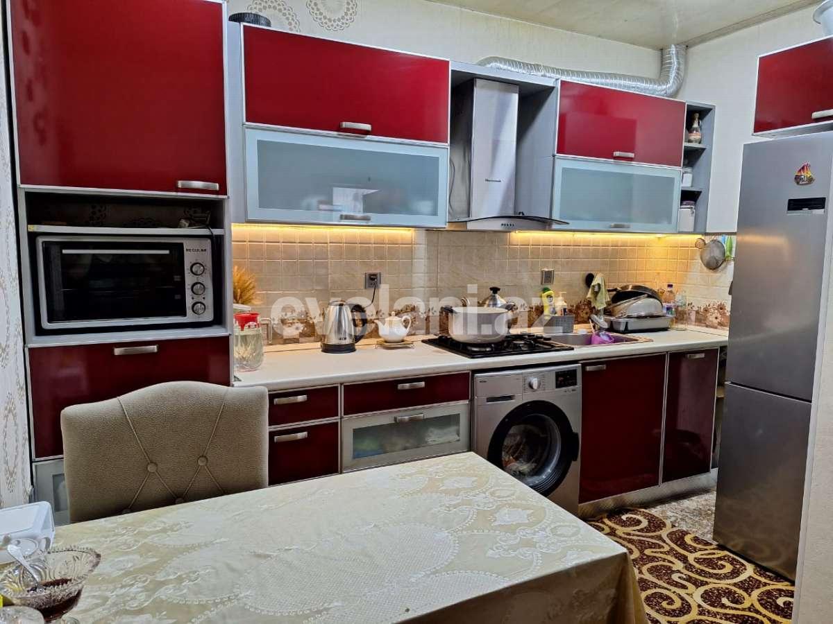 Satılır, həyət evi / bağ, 4 otaqlı, 120 m², Bakı, Səbail r, 20-ci sahə q.