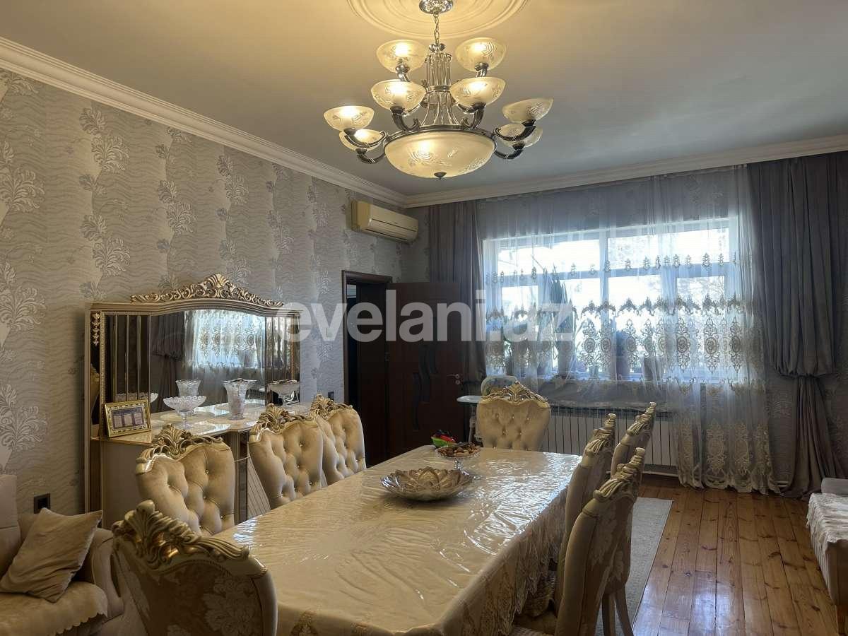 Satılır, həyət evi / bağ, 4 otaqlı, 120 m², Bakı, Səbail r, 20-ci sahə q.