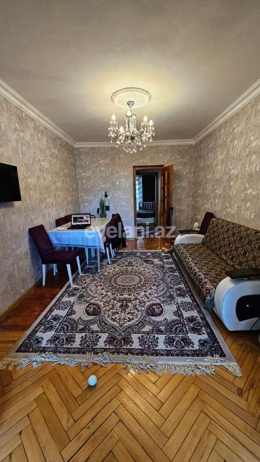 Satılır, köhnə tikili, 2 otaqlı, 55 m², Bakı, Yasamal r, İnşaatçılar m.