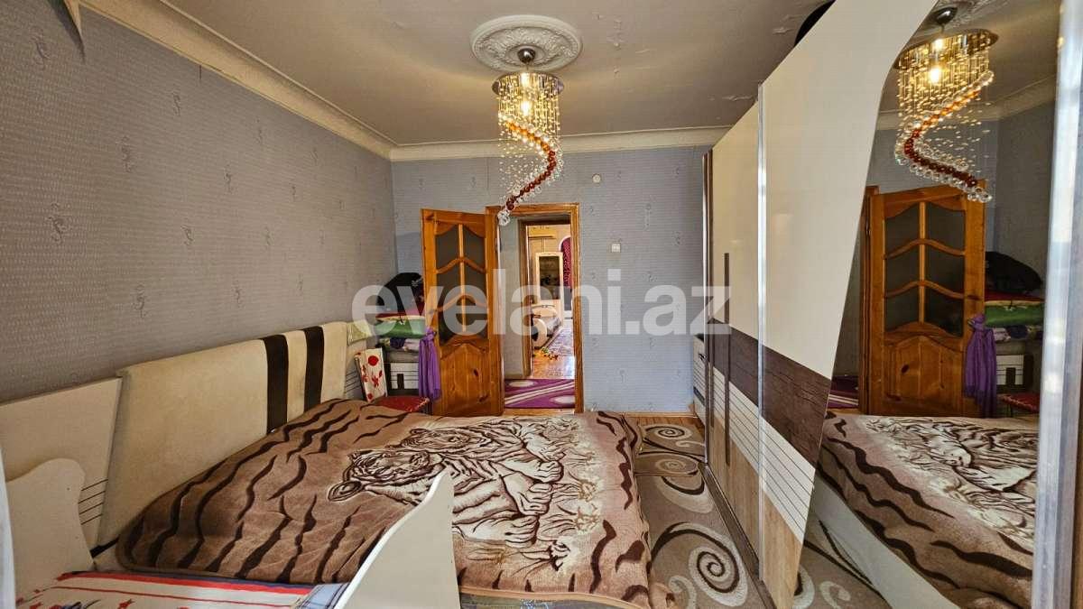 Satılır, köhnə tikili, 2 otaqlı, 55 m², Bakı, Yasamal r, İnşaatçılar m.