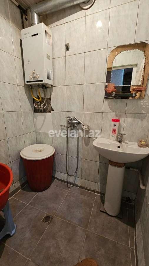 Satılır, köhnə tikili, 2 otaqlı, 55 m², Bakı, Yasamal r, İnşaatçılar m.