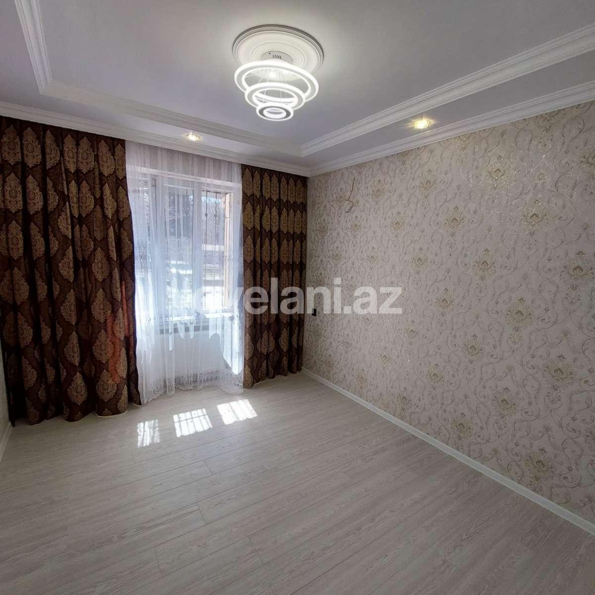 Satılır, köhnə tikili, 3 otaqlı, 60 m², Bakı, Xətai r, Xalqlar Dostluğu m.