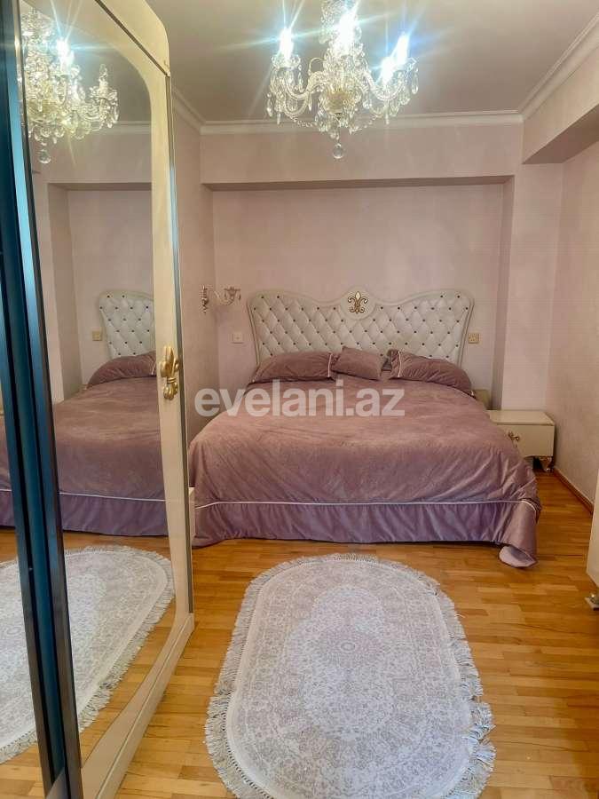 Satılır, köhnə tikili, 3 otaqlı, 100 m², Bakı, Yasamal r, Elmlər Akademiyası m.