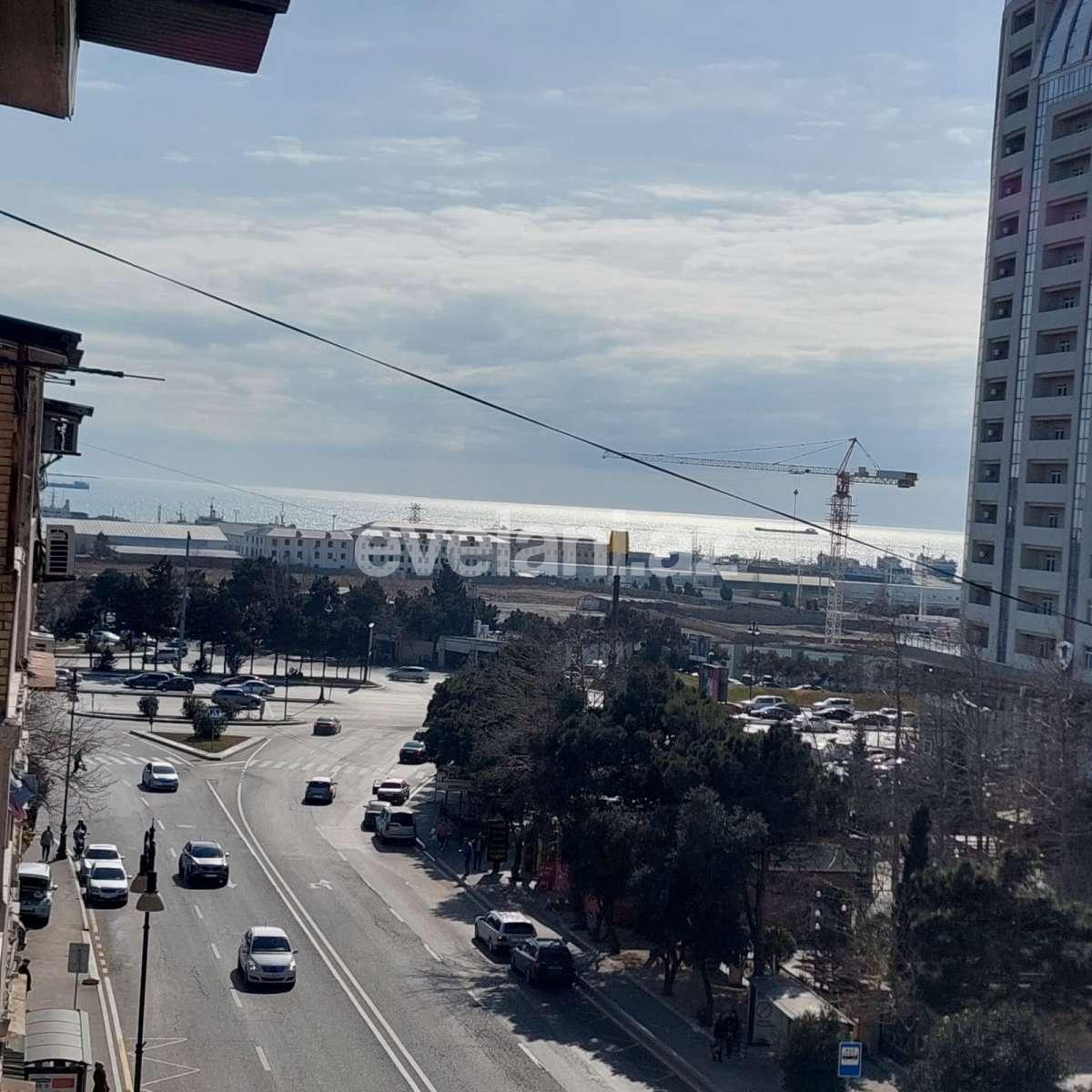 Satılır, köhnə tikili, 2 otaqlı, 60 m², Bakı, Xətai r, Həzi Aslanov m.