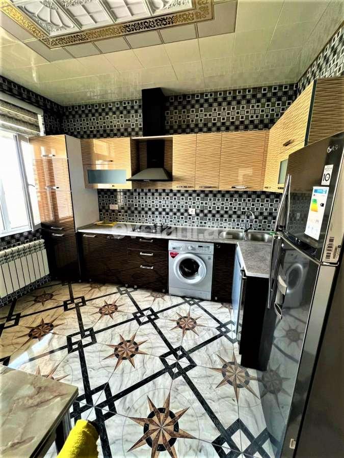 Kirayə verilir, köhnə tikili, 3 otaqlı, 130 m², Bakı, Xətai r, Həzi Aslanov m.