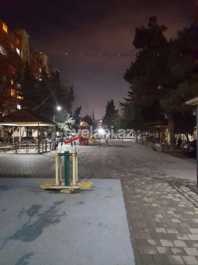 Satılır, köhnə tikili, 5 otaqlı, 125 m², Bakı, Nizami r, 8-ci kilometr q, Neftçilər m.