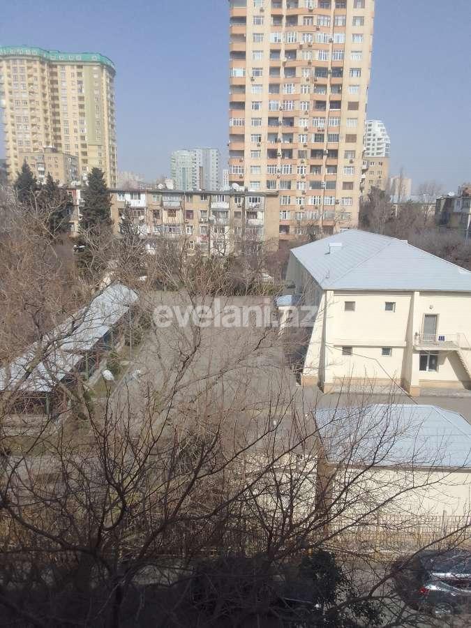 Satılır, köhnə tikili, 1 otaqlı, 30 m², Bakı, Yasamal r, Yasamal q, İnşaatçılar m.