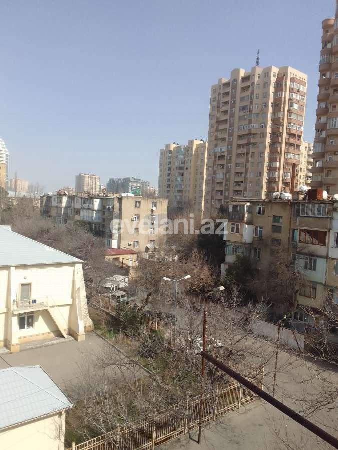Satılır, köhnə tikili, 1 otaqlı, 30 m², Bakı, Yasamal r, Yasamal q, İnşaatçılar m.