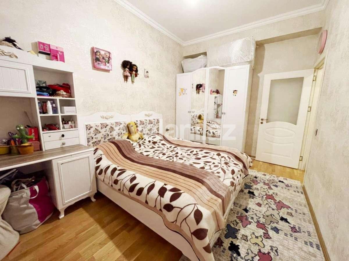 Satılır, yeni tikili, 3 otaqlı, 102.7 m², Bakı, Nizami r, Qara Qarayev m.