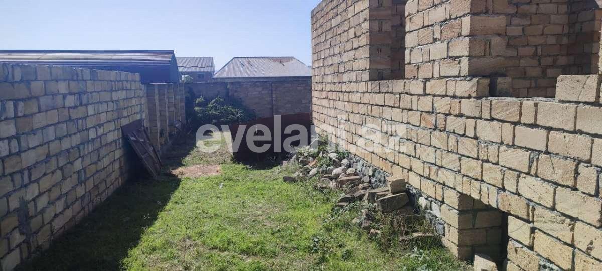 Satılır, həyət evi / bağ, 3 otaqlı, 120 m², Şəki