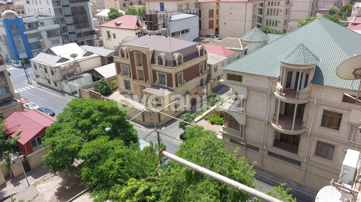 Satılır, köhnə tikili, 3 otaqlı, 90 m², Bakı, Nərimanov r, Gənclik m.