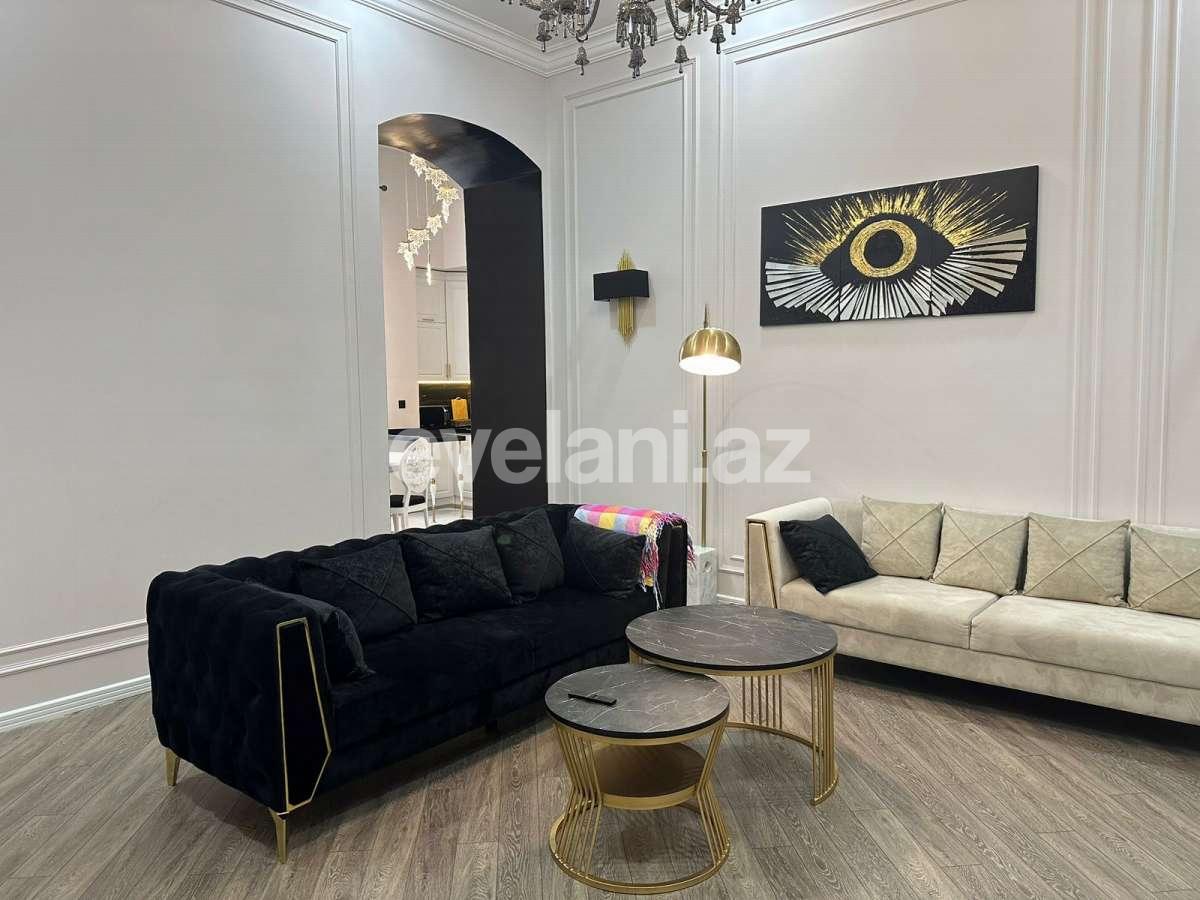 Kirayə verilir, köhnə tikili, 3 otaqlı, 140 m², Bakı, Səbail r, Sahil m.