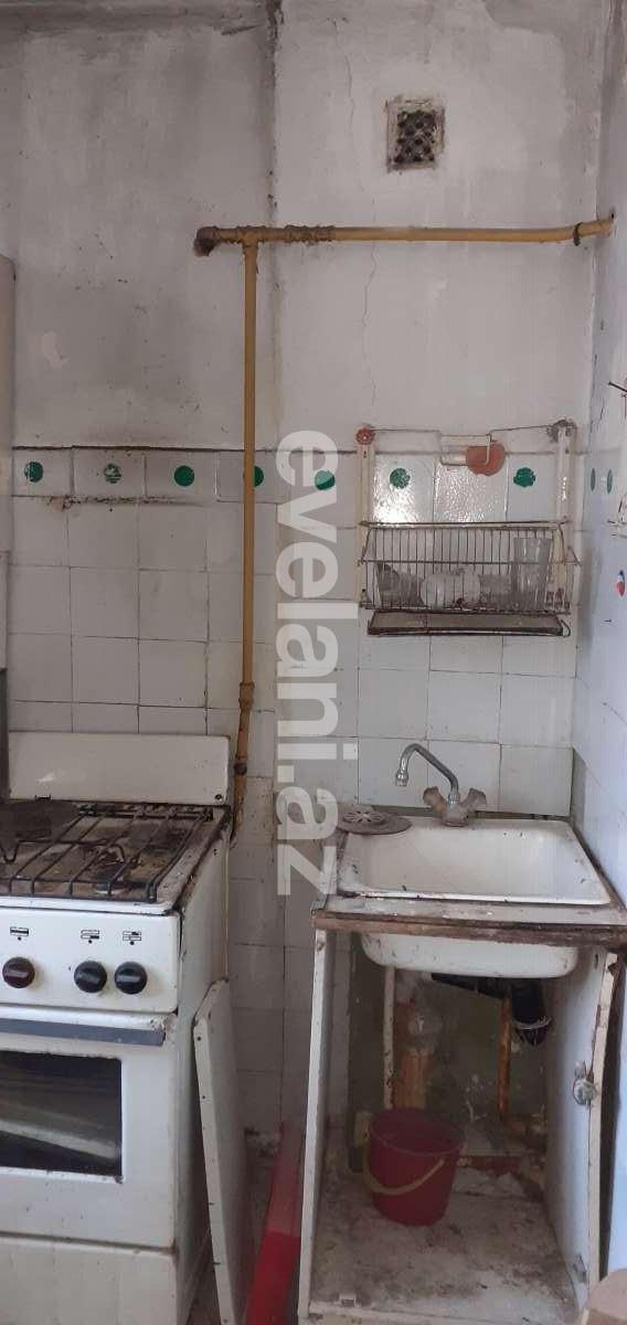 Satılır, köhnə tikili, 1 otaqlı, 30 m², Bakı, Yasamal r, Yasamal q, İnşaatçılar m.