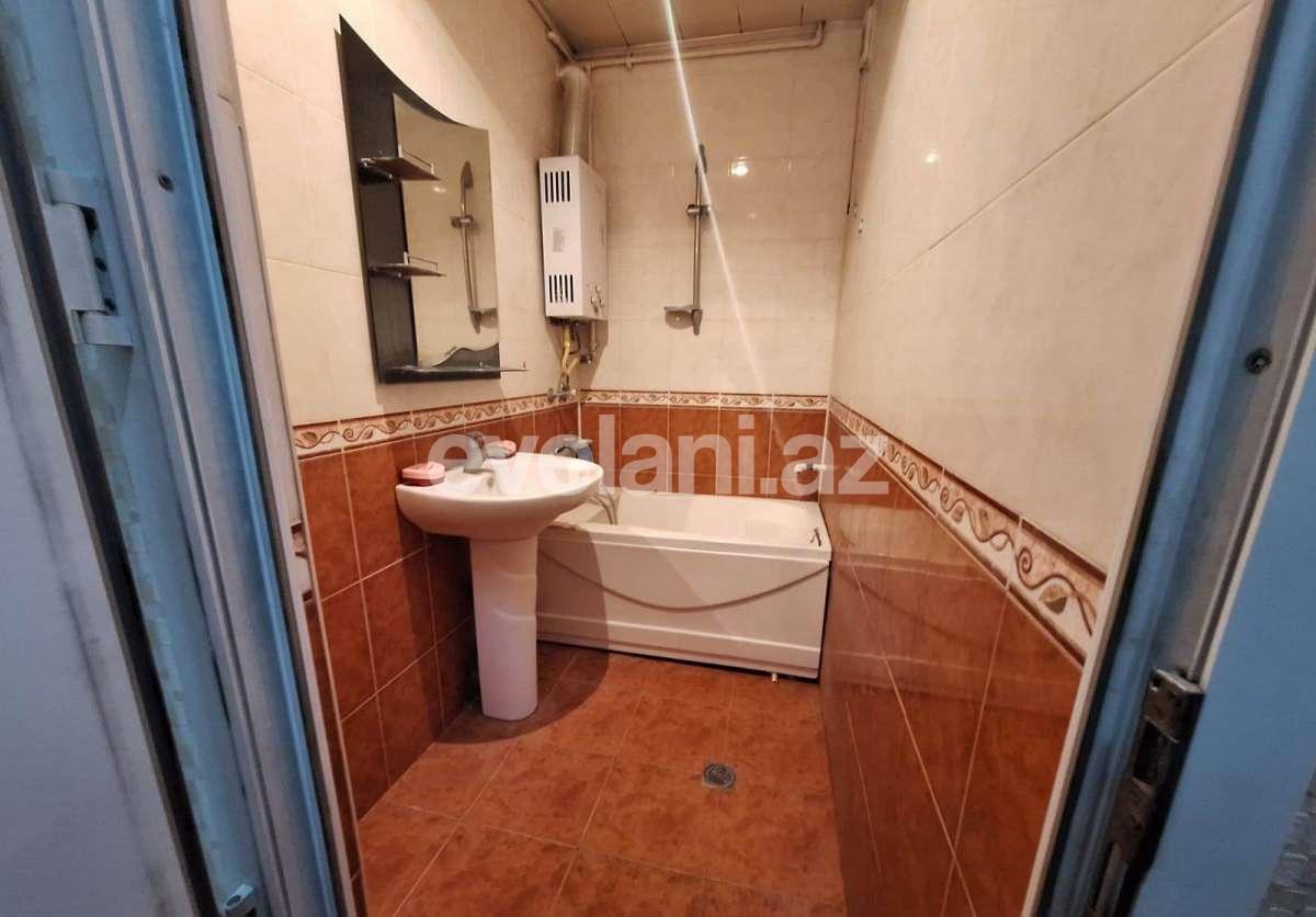 Satılır, köhnə tikili, 4 otaqlı, 120 m², Bakı, Binəqədi r, Azadlıq prospekti m.