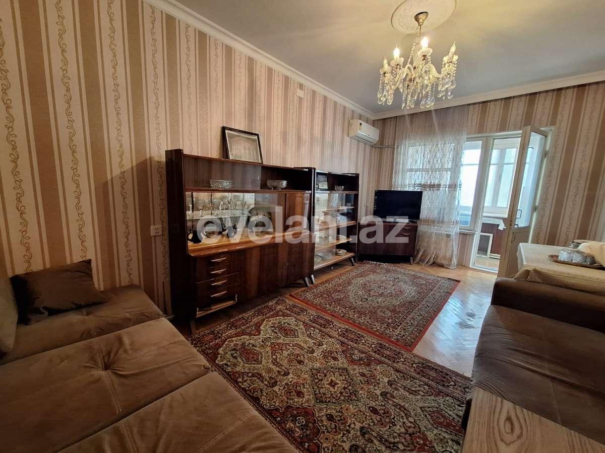 Satılır, köhnə tikili, 4 otaqlı, 120 m², Bakı, Binəqədi r, Azadlıq prospekti m.