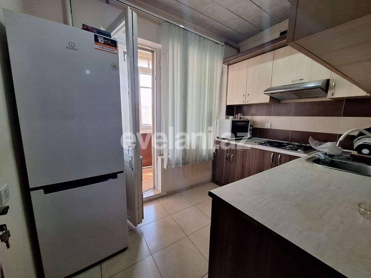 Satılır, köhnə tikili, 4 otaqlı, 120 m², Bakı, Binəqədi r, Azadlıq prospekti m.