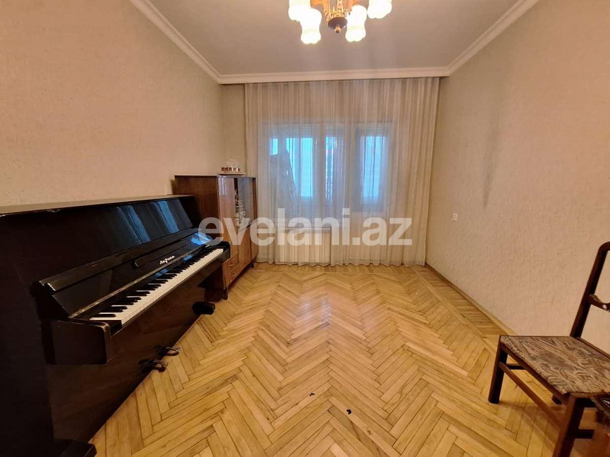 Satılır, köhnə tikili, 4 otaqlı, 120 m², Bakı, Binəqədi r, Azadlıq prospekti m.