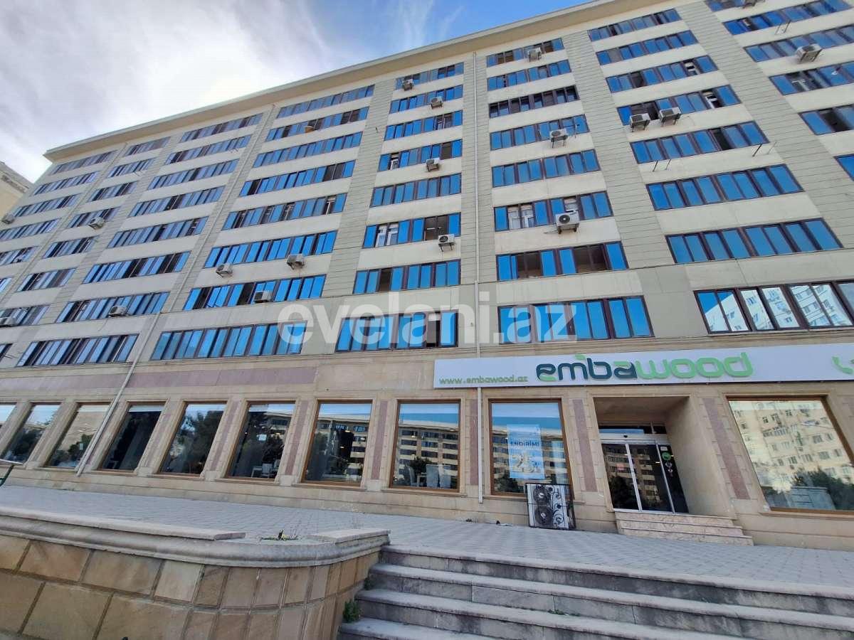 Satılır, köhnə tikili, 4 otaqlı, 120 m², Bakı, Binəqədi r, Azadlıq prospekti m.