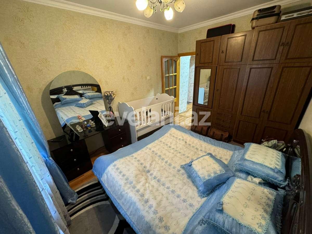 Satılır, köhnə tikili, 4 otaqlı, 82 m², Bakı, Xətai r, Əhmədli q, Əhmədli m.