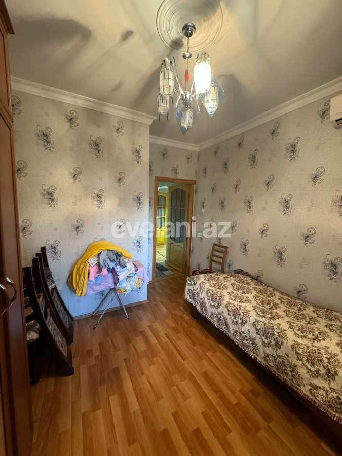 Satılır, köhnə tikili, 4 otaqlı, 82 m², Bakı, Xətai r, Əhmədli q, Əhmədli m.