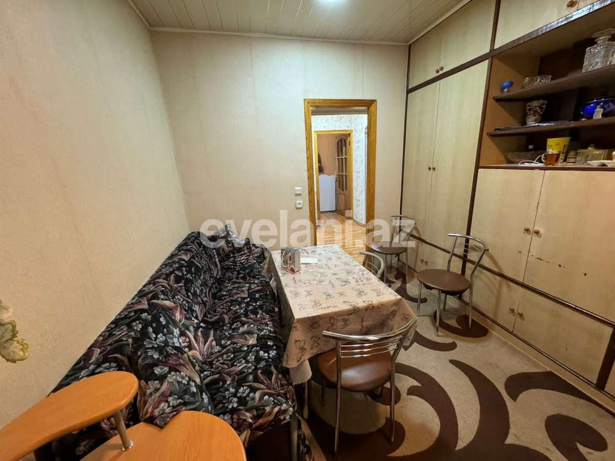 Satılır, köhnə tikili, 4 otaqlı, 82 m², Bakı, Xətai r, Əhmədli q, Əhmədli m.