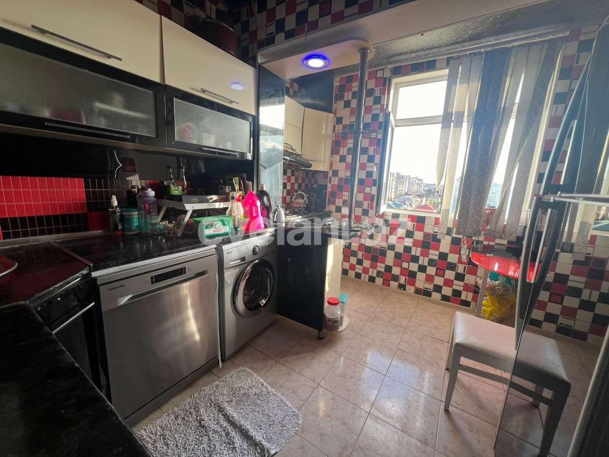 Satılır, köhnə tikili, 3 otaqlı, 80 m², Bakı, Xətai r, Əhmədli m.