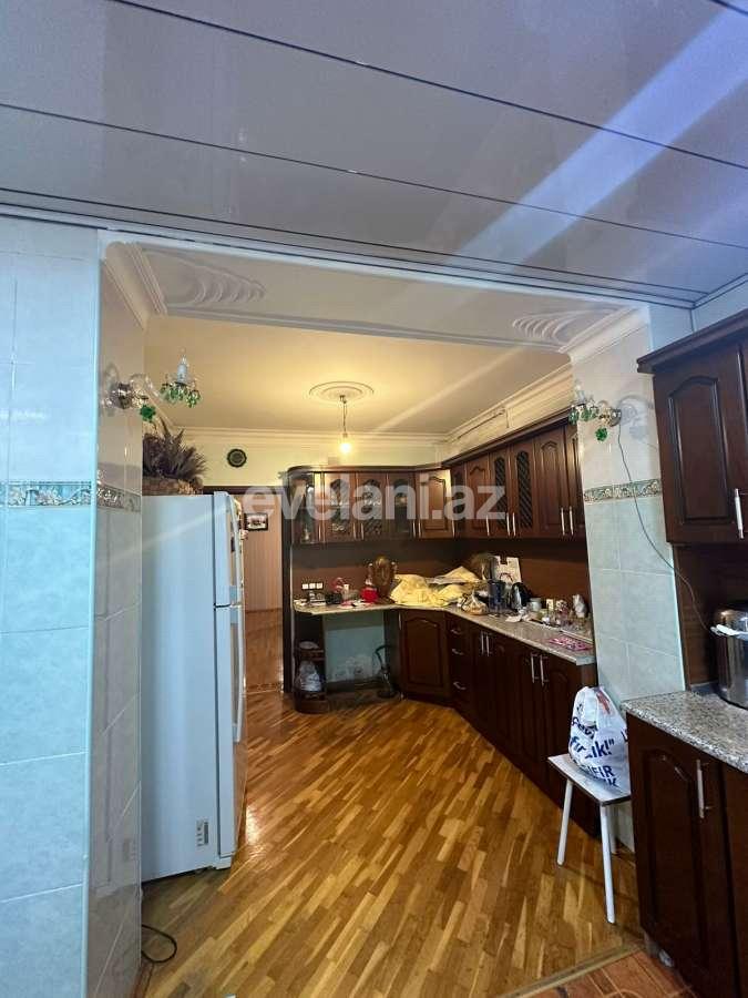 Satılır, köhnə tikili, 4 otaqlı, 100 m², Bakı, Xətai r, Həzi Aslanov q, Həzi Aslanov m.