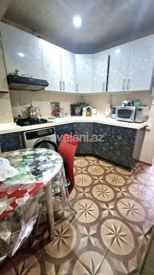 Satılır, köhnə tikili, 3 otaqlı, 90 m², Bakı, Sabunçu r, Bakıxanov q, Neftçilər m.