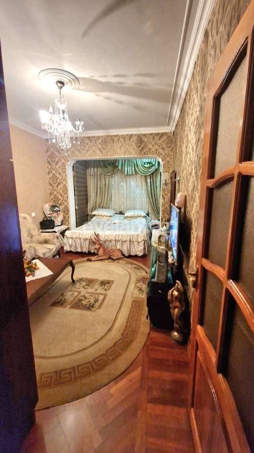 Satılır, köhnə tikili, 3 otaqlı, 90 m², Bakı, Sabunçu r, Bakıxanov q, Neftçilər m.
