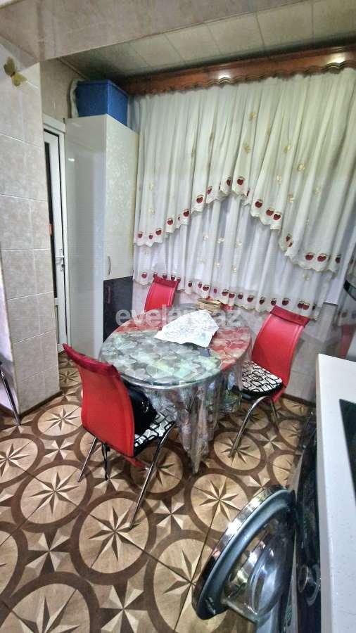 Satılır, köhnə tikili, 3 otaqlı, 90 m², Bakı, Sabunçu r, Bakıxanov q, Neftçilər m.