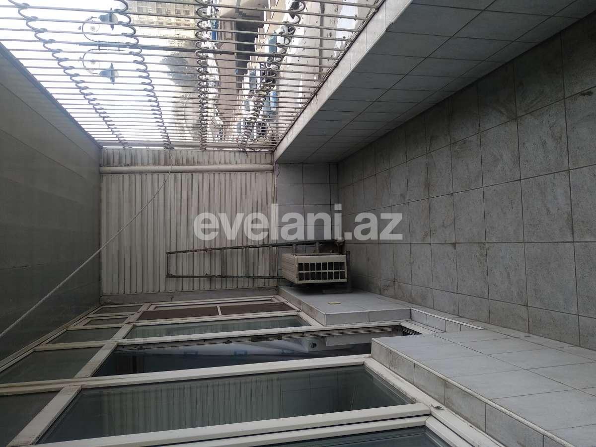 Satılır, köhnə tikili, 4 otaqlı, 120 m², Bakı, Nərimanov r, Gənclik m.