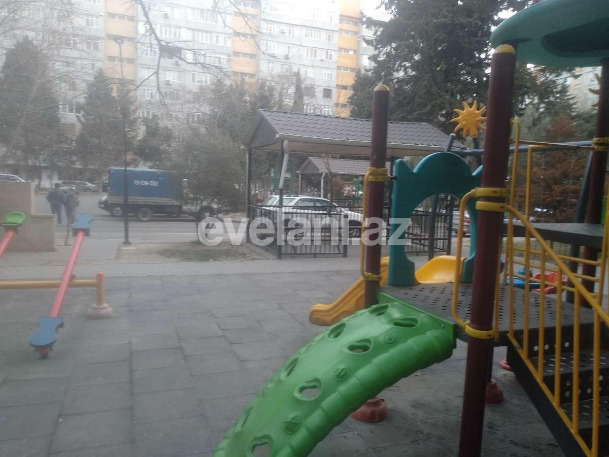 Satılır, köhnə tikili, 4 otaqlı, 120 m², Bakı, Nərimanov r, Gənclik m.