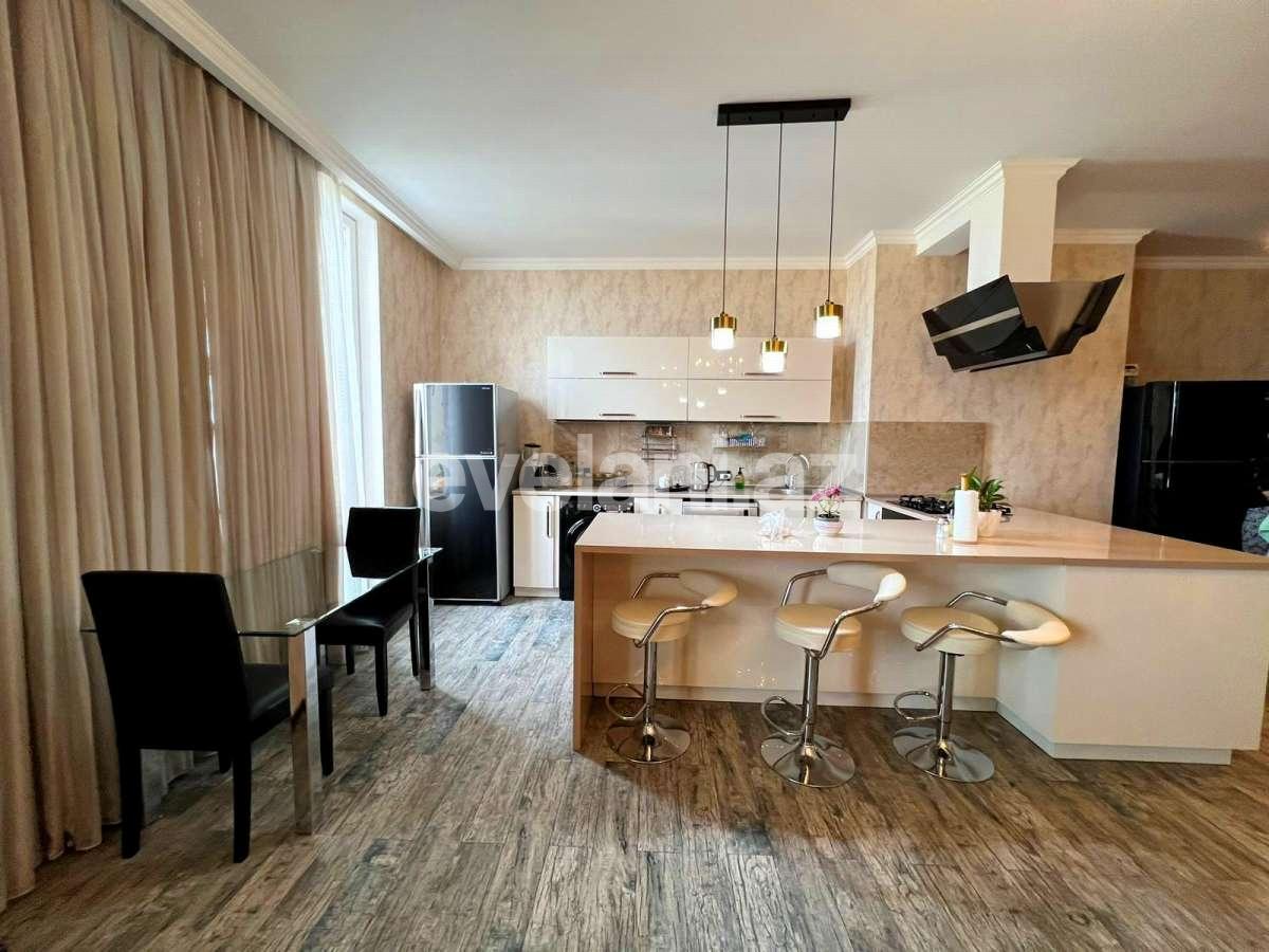 Satılır, yeni tikili, 4 otaqlı, 156 m², Bakı, Yasamal r, Elmlər Akademiyası m.