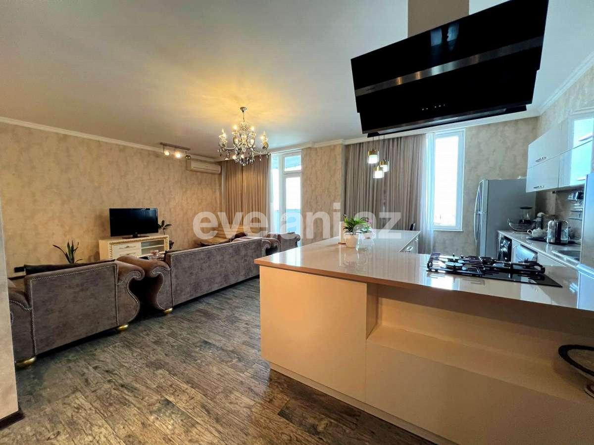 Satılır, yeni tikili, 4 otaqlı, 156 m², Bakı, Yasamal r, Elmlər Akademiyası m.