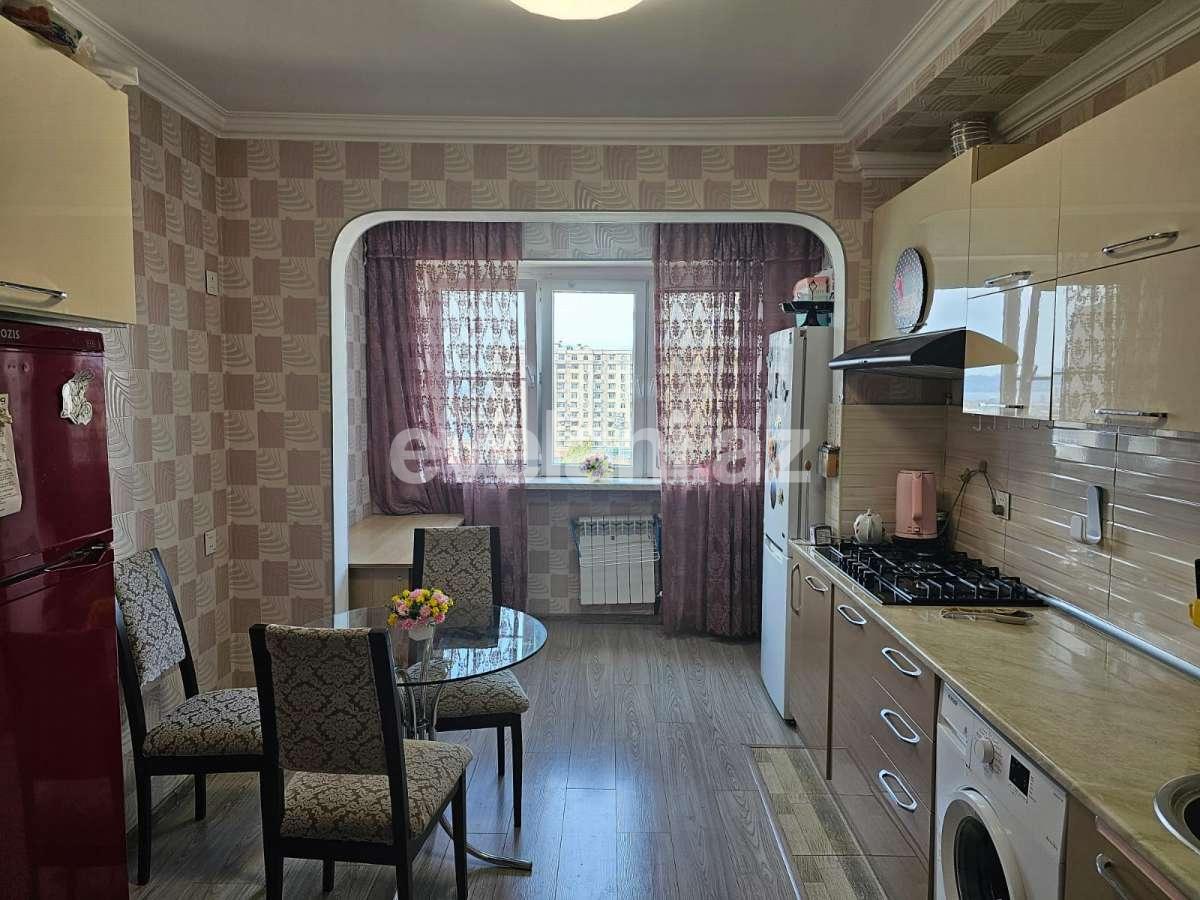 Satılır, köhnə tikili, 3 otaqlı, 82 m², Bakı, Xətai r, Əhmədli q, Xalqlar Dostluğu m.