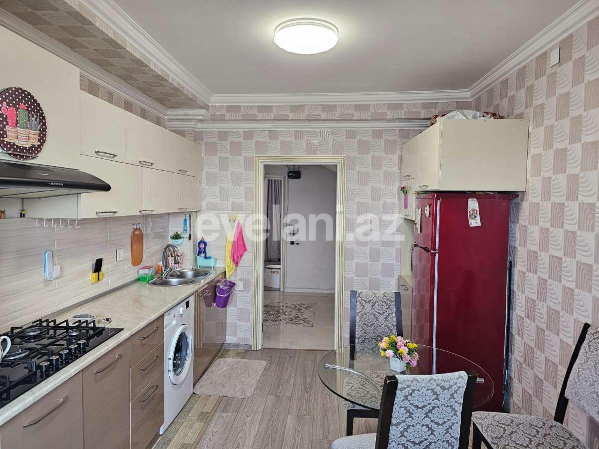 Satılır, köhnə tikili, 3 otaqlı, 82 m², Bakı, Xətai r, Əhmədli q, Xalqlar Dostluğu m.