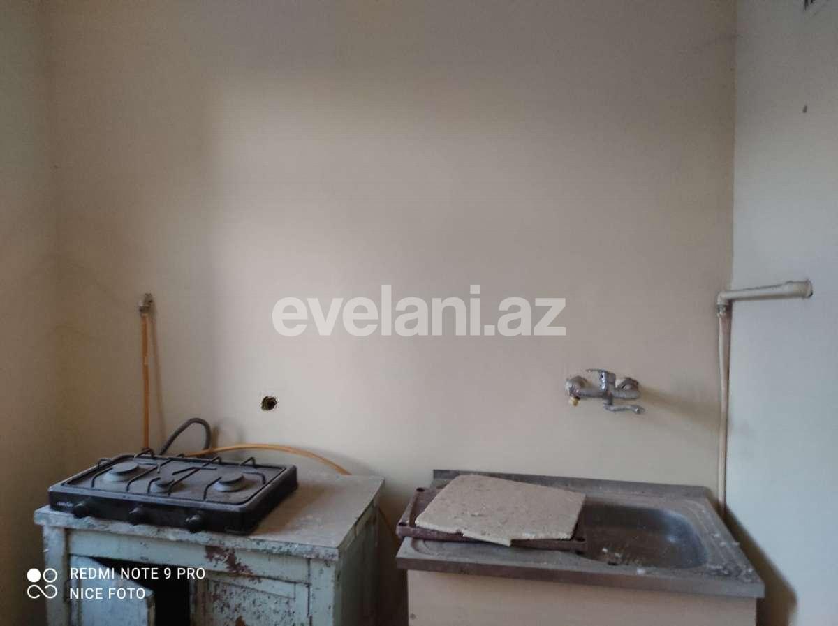 Продаётся, вторичка, 2-комнаты, 47 m², Гянджа