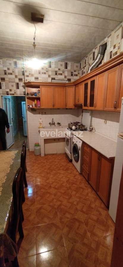 Продаётся, вторичка, 3-комнаты, 64 m², Гянджа