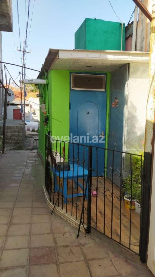 Satılır, həyət evi / bağ, 3 otaqlı, 80 m², Bakı, Səbail r, 20-ci sahə q, İçəri Şəhər m.