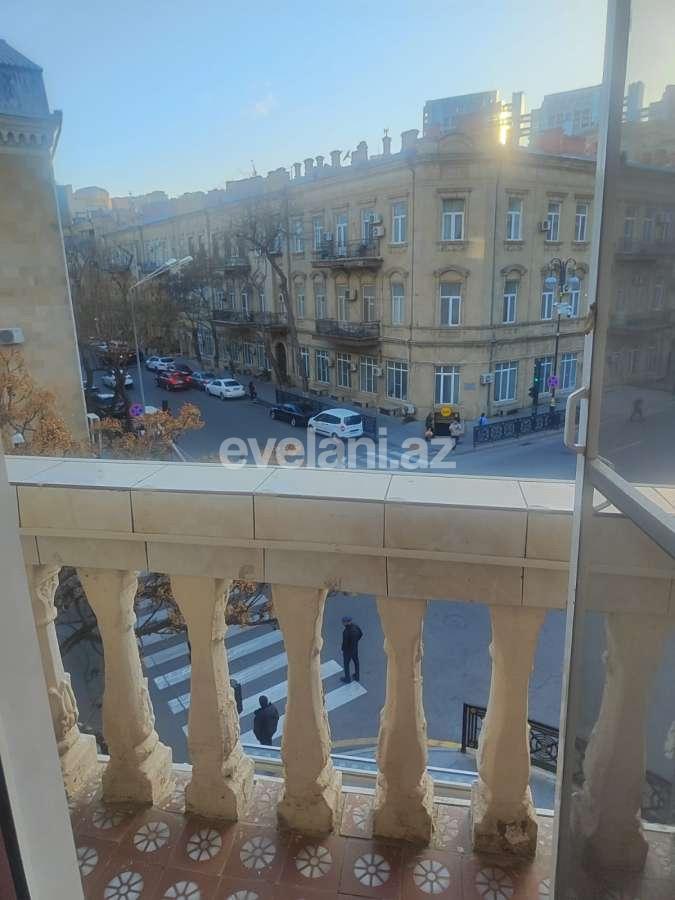 Satılır, köhnə tikili, 4 otaqlı, 90 m², Bakı, Nərimanov r, Gənclik m.