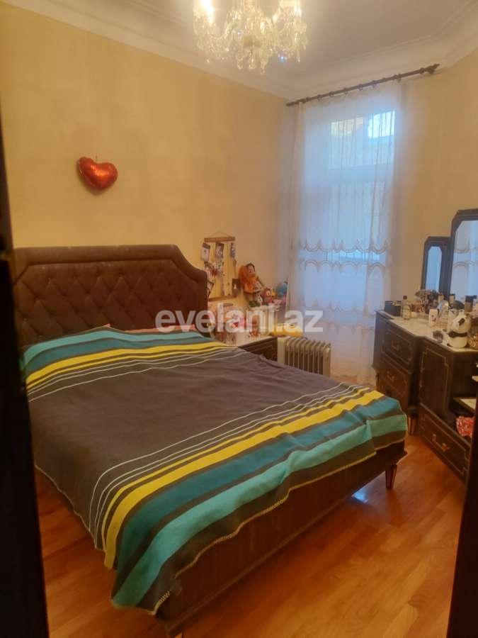 Satılır, köhnə tikili, 4 otaqlı, 90 m², Bakı, Nərimanov r, Gənclik m.
