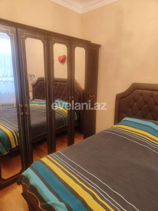 Satılır, köhnə tikili, 4 otaqlı, 90 m², Bakı, Nərimanov r, Gənclik m.