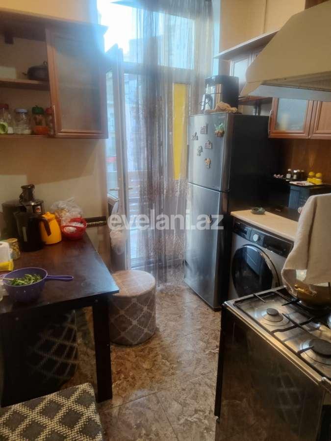 Satılır, köhnə tikili, 4 otaqlı, 90 m², Bakı, Nərimanov r, Gənclik m.
