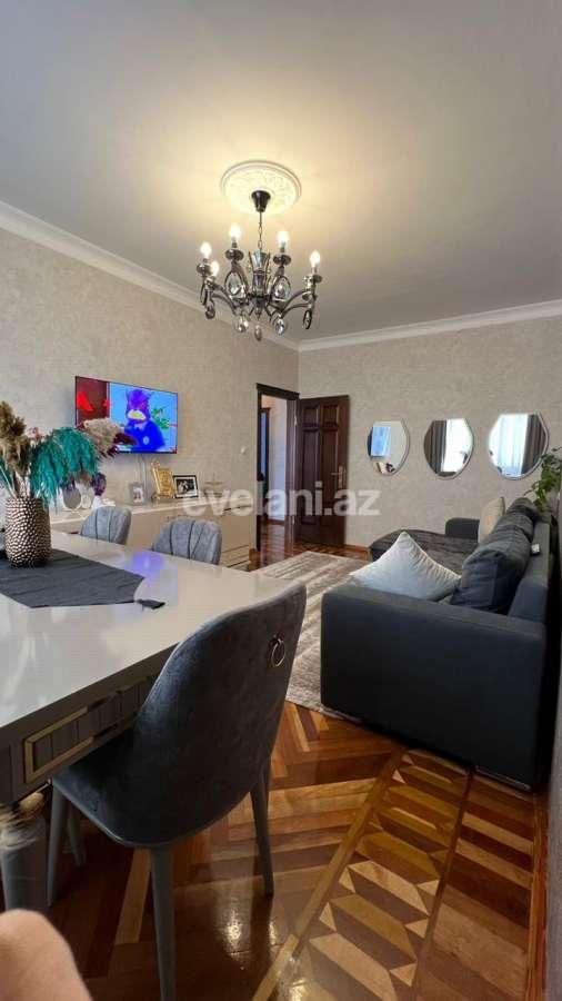 Satılır, köhnə tikili, 3 otaqlı, 90 m², Bakı, Xətai r, Həzi Aslanov m.